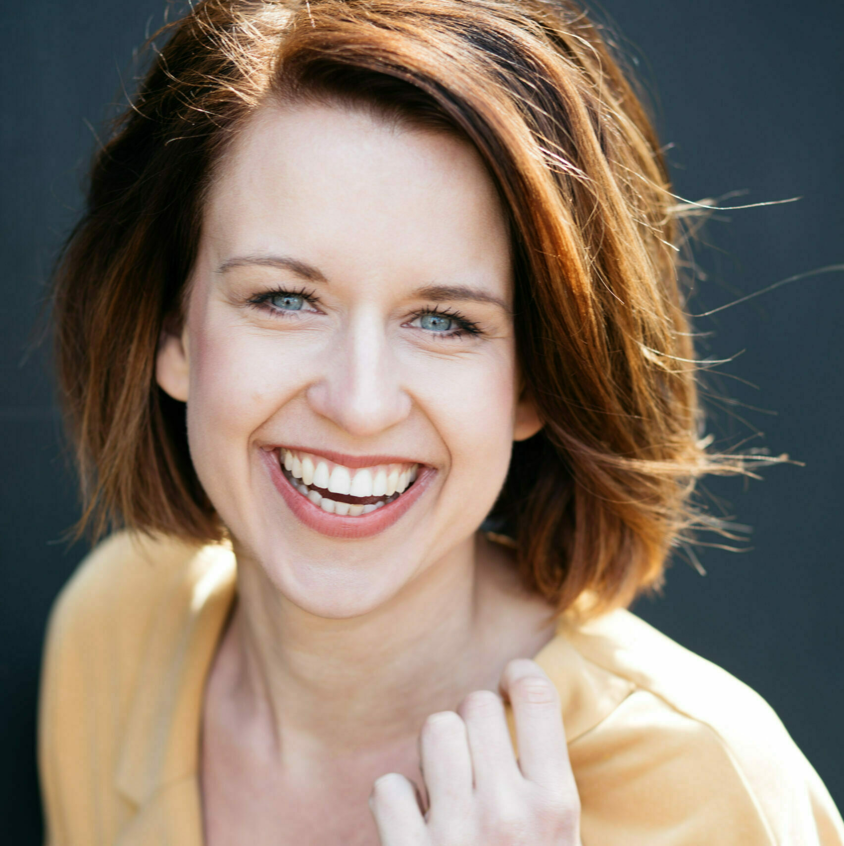 Mandy Sleijpen onderdeel van Letter Belangrijk, theatergroep, interactieve voorstellingen voor basisscholen bibliotheken en kinderziekenhuizen